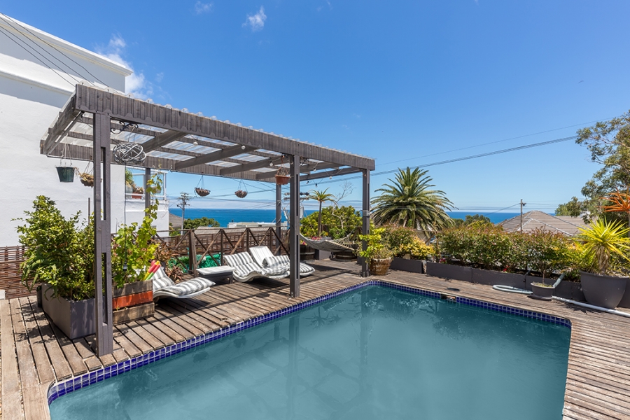 12 Bedroom Property for Sale in Camps Bay Western Cape